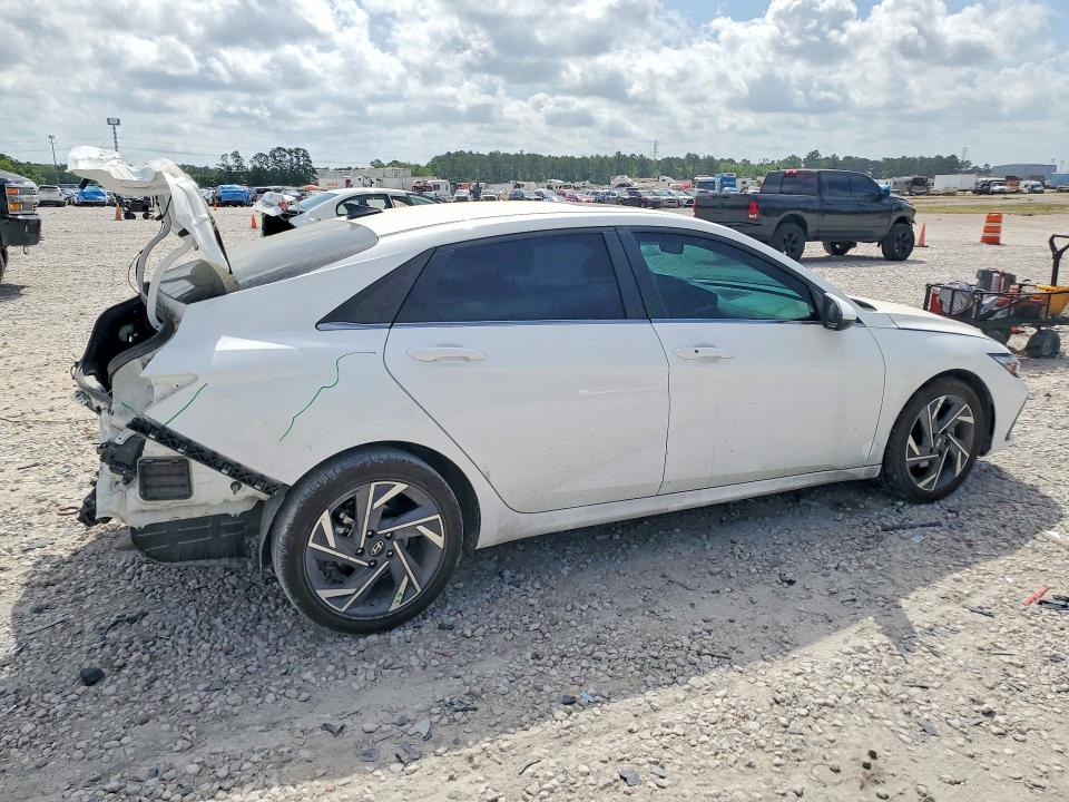 2025 Hyundai Elantra VIN KMHLS4DG1SU029049 COPART salvage auction — REAR END, Tx - Certificate Of Title, sold $9,100 on 2026-07-08 (photo 3)