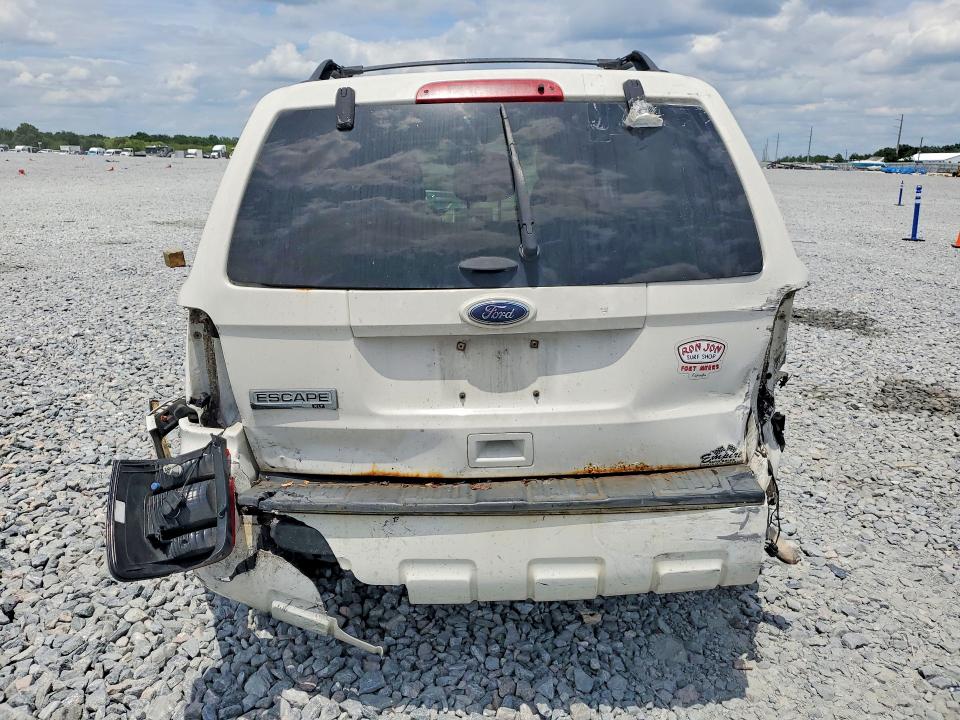 2011 Ford Escape VIN 1FMCU0D70BKB95917 COPART salvage auction — REAR END, Fl - Cert Of Title Slvg Rebuildable, sold $925 on 2026-07-02 (photo 6)
