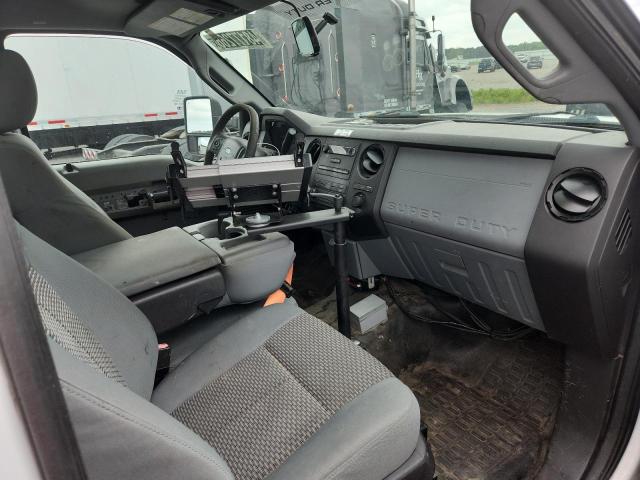 2014 Ford F450 VIN 1FDUF4GT6EEA94298 COPART salvage auction — MINOR DENT/SCRATCHES, Salvage Title, sold $7,100 on 2026-08-18 (photo 5)