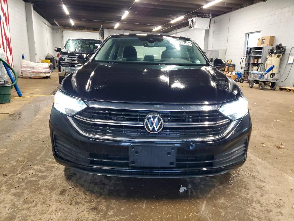 2024 Volkswagen Jetta VIN 3VW5M7BU6RM008095 COPART salvage auction — HAIL, Ia - Cert Of Title-Salvage Title, sold $7,800 on 2026-07-22 (photo 5)