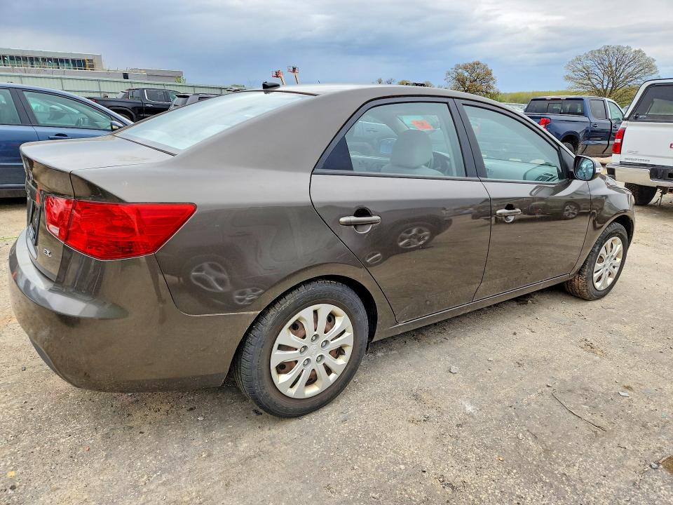 2010 Kia Forte VIN KNAFU4A26A5122644 COPART salvage auction — HAIL, Wi - Certificate Of Title, sold $200 on 2026-07-21 (photo 3)