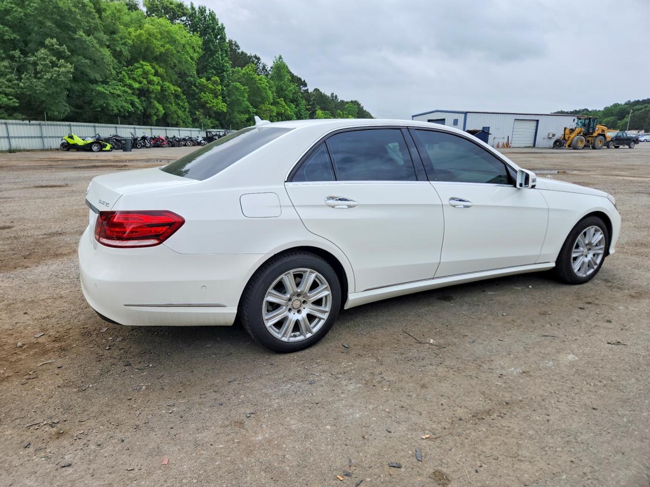 2014 Mercedes-Benz E-Class VIN WDDHF0EB5EA874489 COPART salvage auction — Minor Dent/Scratches, LA - CERTIFICATE OF TITLE (P), sold $3,450 on 2026-07-09 (photo 3)