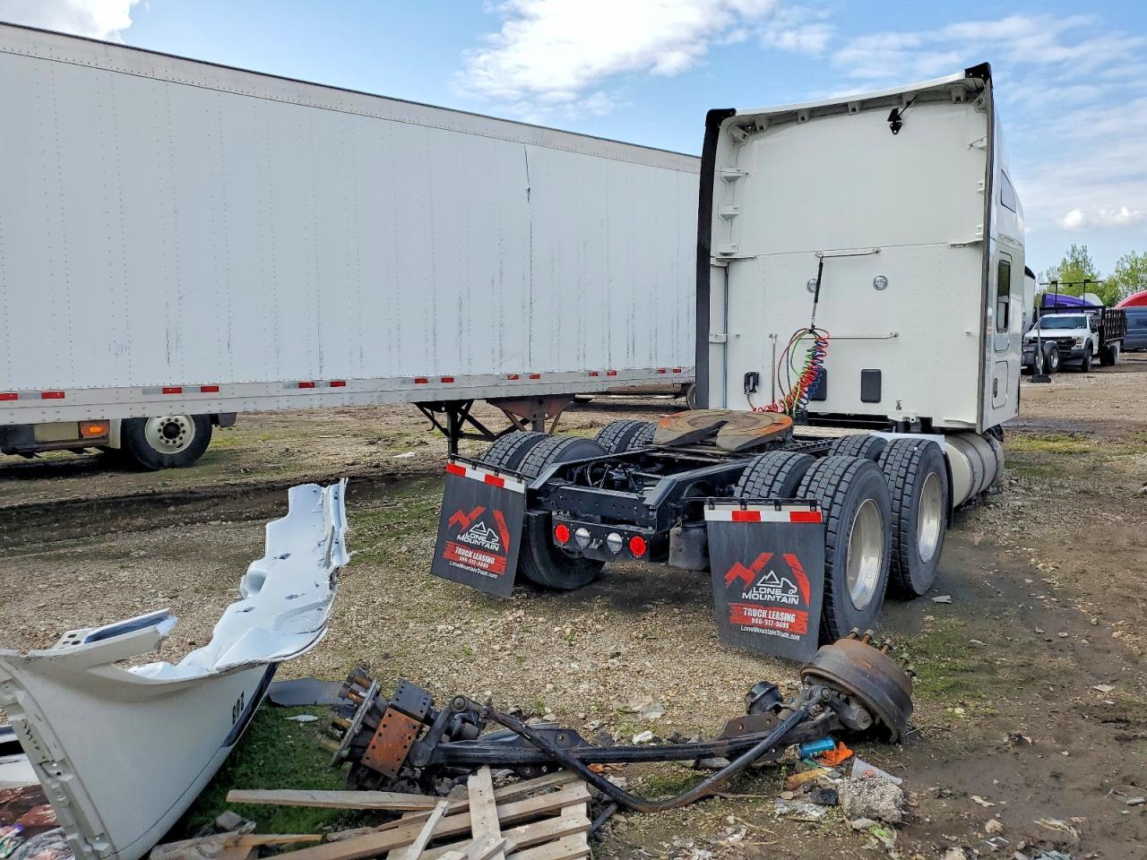 2026 Kenworth Constructi VIN 1XKYD49X8TJ201937 COPART salvage auction — Front End, IL - SALVAGE CERTIFICATE (P), sold $20,300 on 2026-06-30 (photo 4)