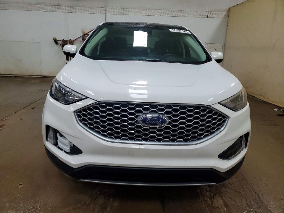 2024 Ford Edge VIN 2FMPK4J93RBA97165 COPART salvage auction — REAR END, MI - CERTIFICATE OF TITLE, sold $9,000 on 2026-08-19 (photo 5)
