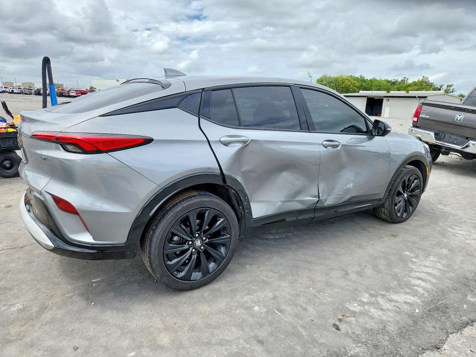 2024 Buick . VIN KL47LBE20RB089916 COPART salvage auction — SIDE, Fl - Cert Of Title Slvg Rebuildable, sold $6,300 on 2026-07-08 (photo 3)