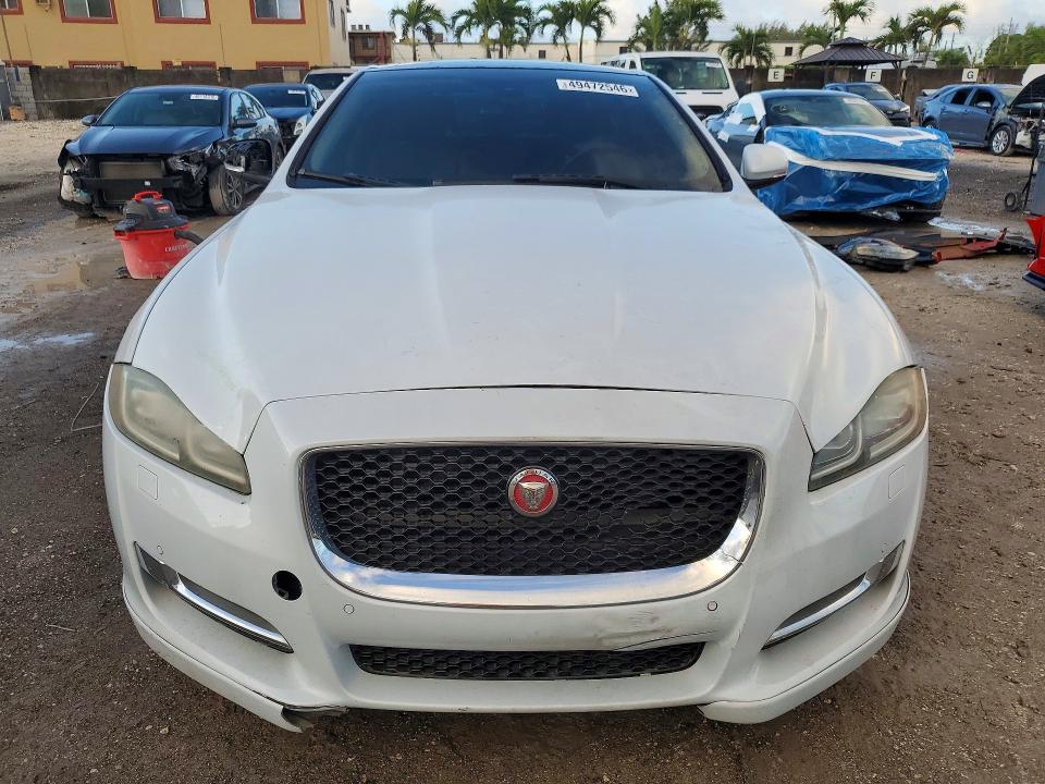 2016 Jaguar Xj VIN SAJWA1C74G8W01849 COPART salvage auction — MINOR DENT/SCRATCHES, Fl - Certificate Of Title, sold $975 on 2026-07-31 (photo 5)