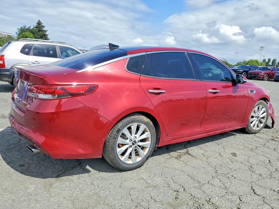 2018 Kia Optima VIN 5XXGT4L32JG241044 COPART salvage auction — FRONT END, CA - SALVAGE CERTIFICATE, sold $500 on 2026-07-24 (photo 3)