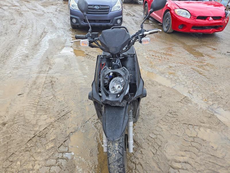 2017 Yamaha VIN RKRSA51N2HA002604 COPART salvage auction — FRONT END, Qc - Gravement Accidente, sold $200 on 2026-09-01 (photo 2)