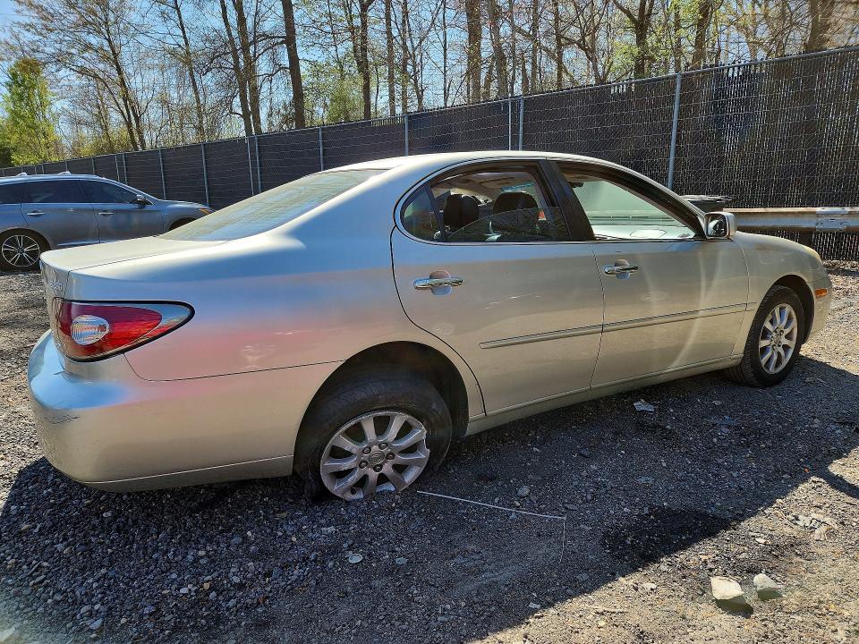 2004 Lexus ES VIN JTHBA30GX45043787 COPART salvage auction — SIDE, Md - Cert Of Salvage > 75% Damage, sold $475 on 2026-07-24 (photo 3)