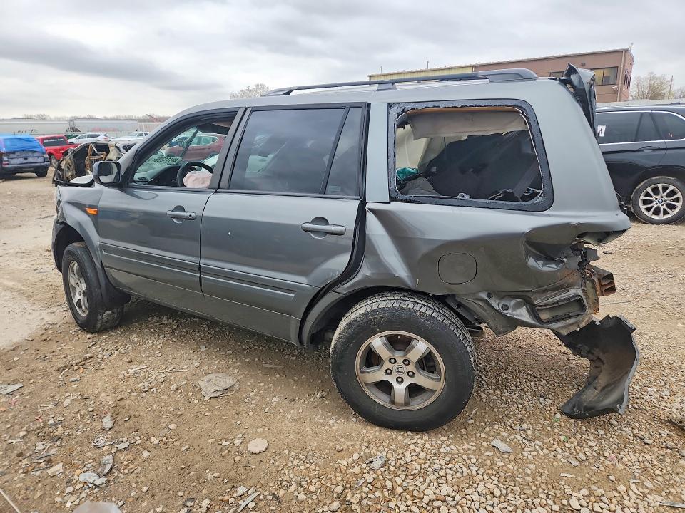 2008 Honda Pilot VIN 5FNYF18728B009742 COPART salvage auction — ALL OVER, Mo - Salvage Certificate Of Title, sold $125 on 2026-07-09 (photo 2)