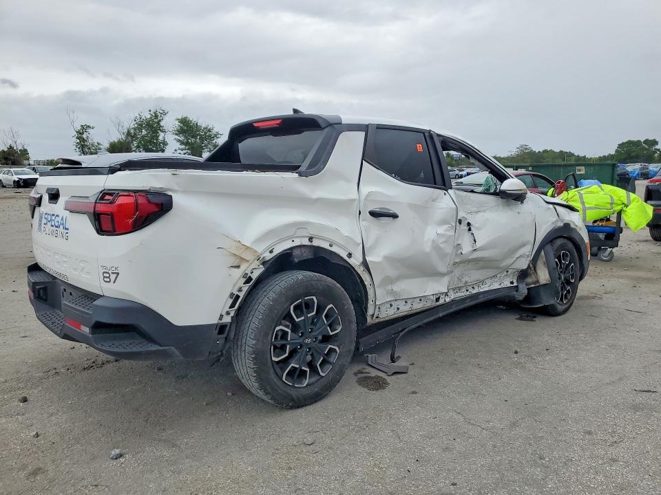 2024 Hyundai Santa cruz VIN 5NTJB4AE3RH088513 COPART salvage auction — SIDE, Fl - Certificate Of Destruction, sold $3,800 on 2026-07-15 (photo 3)