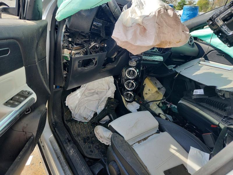2022 Mercedes-benz Gla-class VIN W1N4N4HB1NJ405147 COPART salvage auction — ALL OVER, Nj - Cert Of Title-Salvage, sold $225 on 2026-07-29 (photo 8)