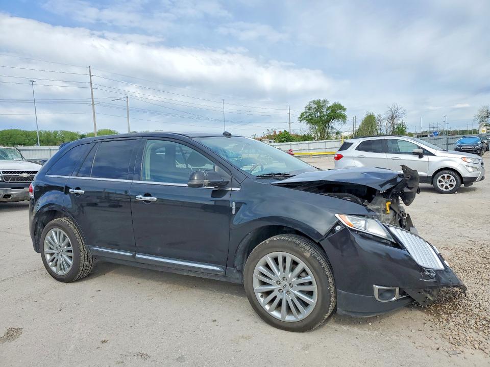 2013 Lincoln Mkx VIN 2LMDJ8JK0DBL35924 COPART salvage auction — FRONT END, Il - Salvage Certificate, sold $1,050 on 2026-07-10 (photo 4)