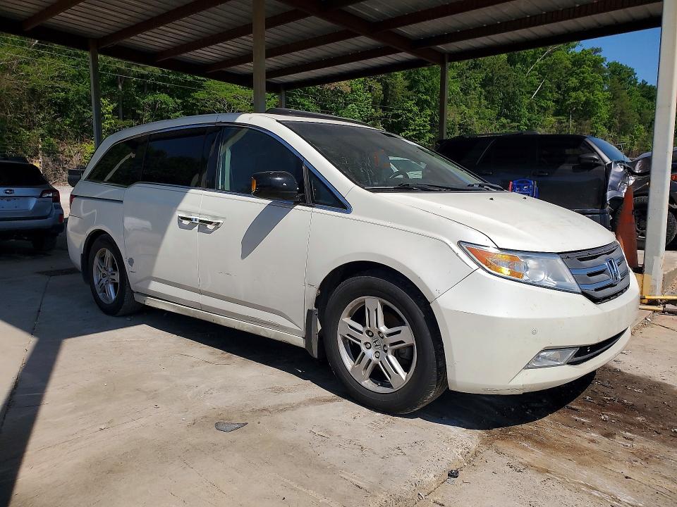 2013 Honda Odyssey VIN 5FNRL5H90DB008959 COPART salvage auction — MECHANICAL, Al - Certificate Of Title, sold $950 on 2026-07-09 (photo 4)
