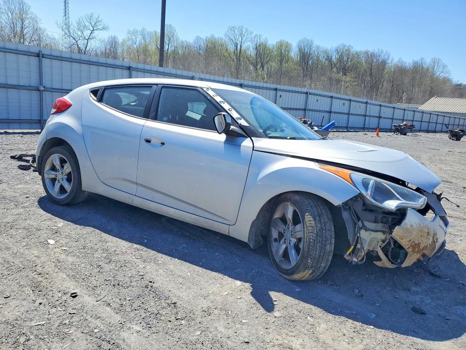 2015 Hyundai Veloster VIN KMHTC6AD9FU243408 COPART salvage auction — FRONT END, Fl - Certificate Of Destruction, sold $425 on 2026-07-16 (photo 4)