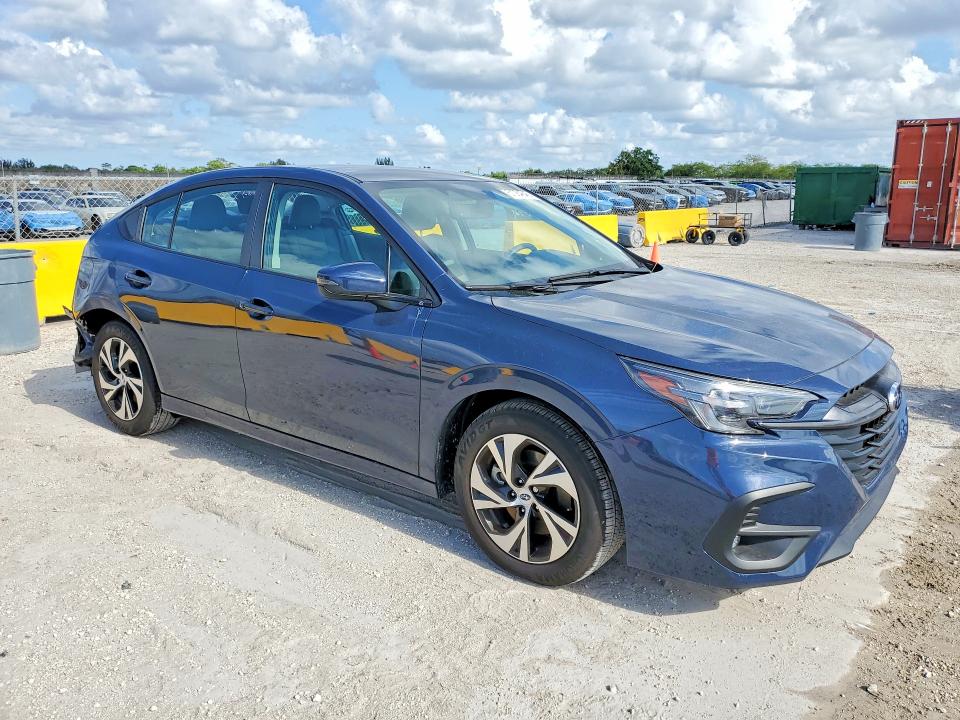 2025 Subaru LEGACY VIN 4S3BWAD69S3029669 COPART salvage auction — REAR END, Fl - Certificate Of Destruction, sold $4,000 on 2026-07-09 (photo 4)