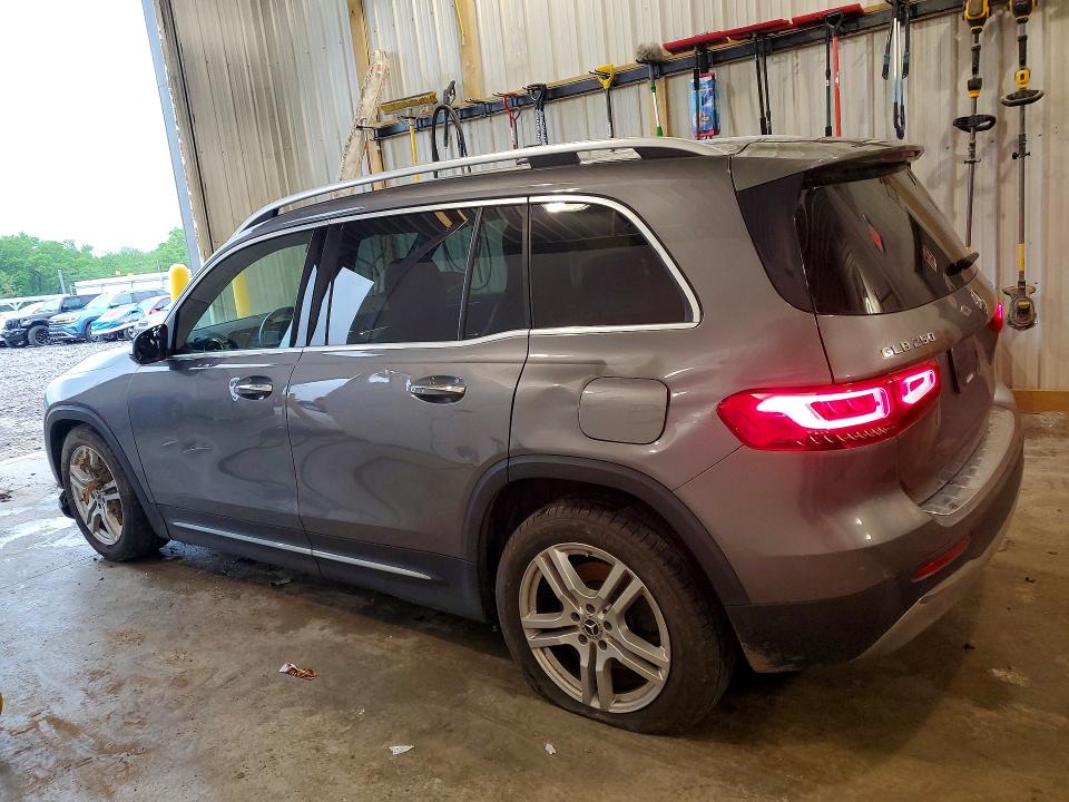 2020 Mercedes-benz Glb VIN WDC4M4HB9LW008368 COPART salvage auction — SIDE, Salvage Title, sold $70 on 2026-07-21 (photo 2)