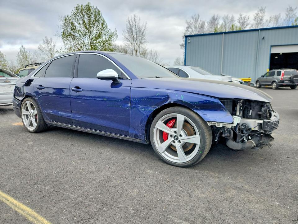 2021 Audi Rs4 VIN WAUC4AF42MA065141 COPART salvage auction — FRONT END, Or - Salvage Title Certificate, sold $8,400 on 2026-07-20 (photo 4)