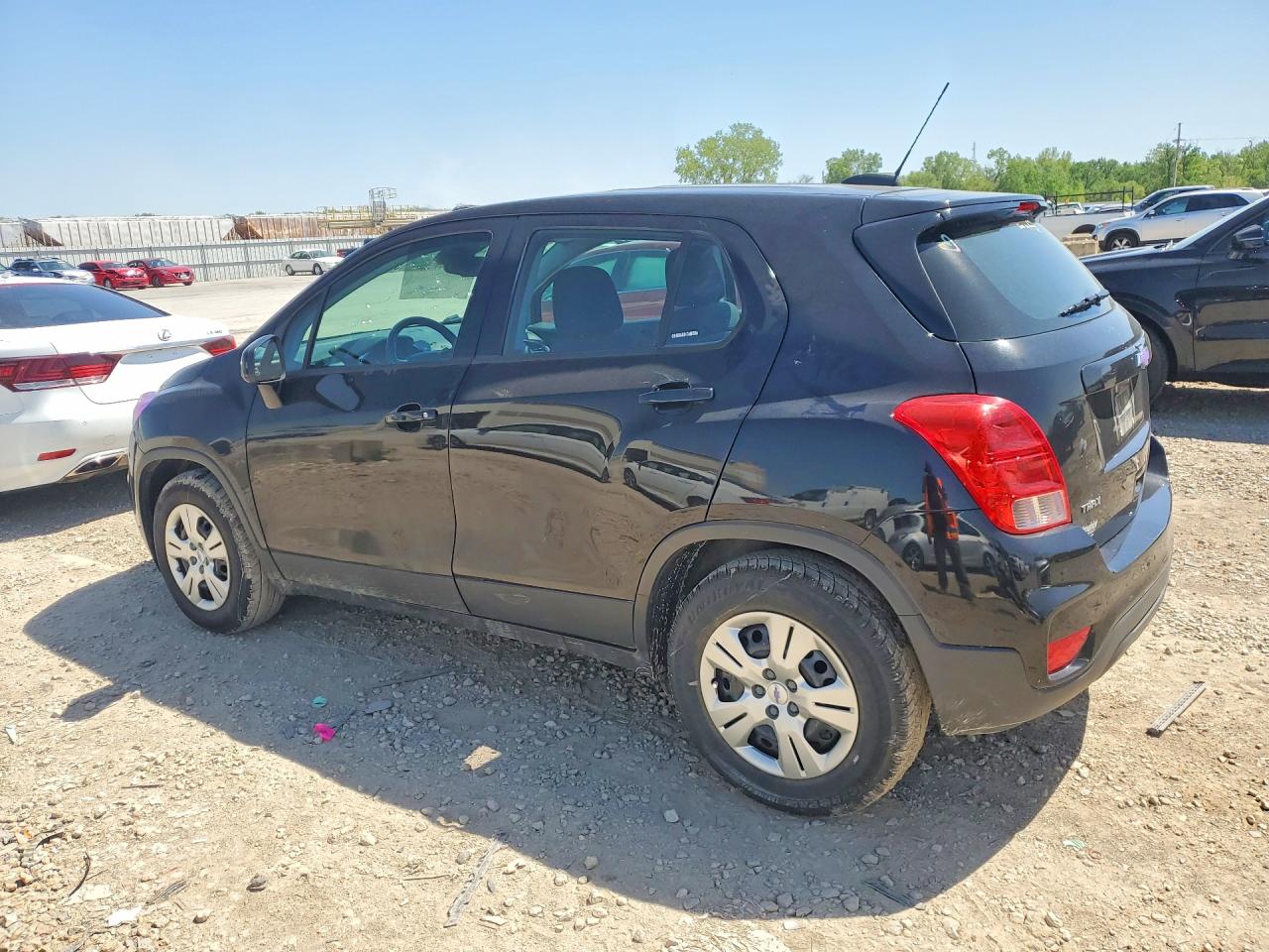 2017 Chevrolet Trax VIN 3GNCJKSB6HL279416 COPART salvage auction — Hail, KS - CERT OF TITLE-SALVAGE, sold $1,950 on 2026-07-07 (photo 2)