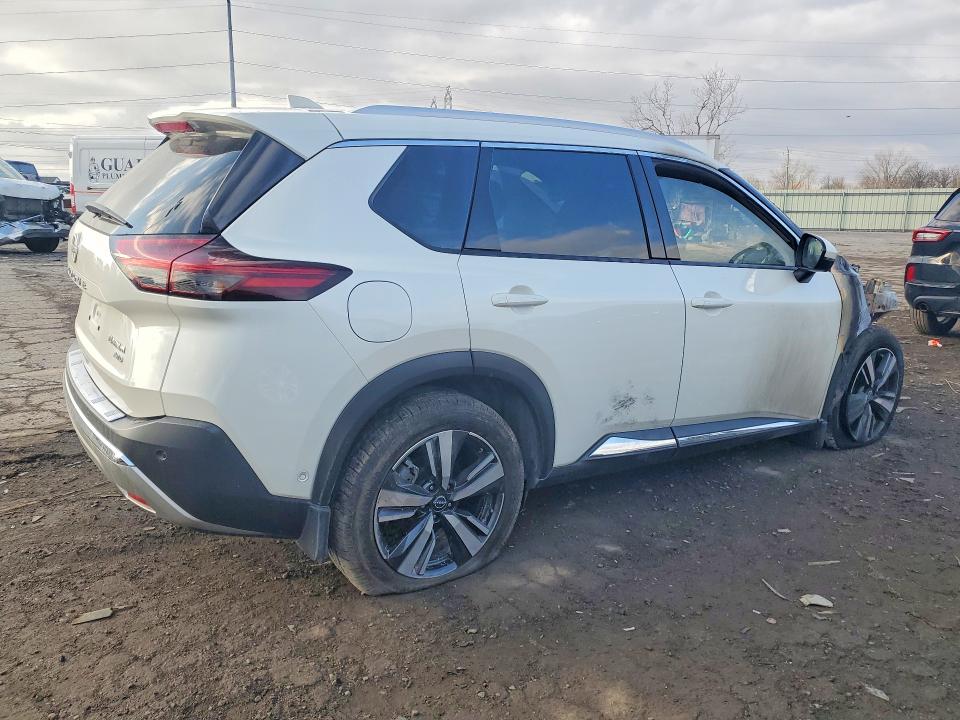 2023 Nissan Rogue VIN JN8BT3DD5PW321851 COPART salvage auction — ENGINE BURN, Mi - Cert Of Title-Salvage Vehicle, sold $1,800 on 2026-07-14 (photo 3)