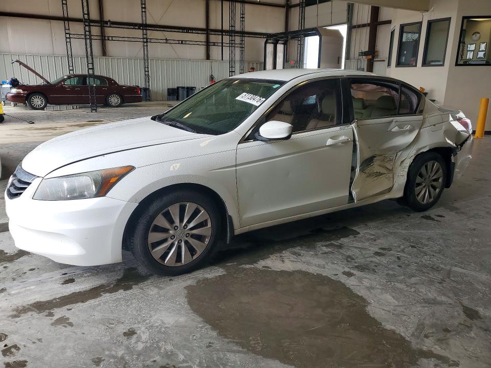 2012 Honda Accord VIN 1HGCP2F65CA121395 COPART salvage auction — SIDE, Tx - Salvage Vehicle Title, sold $750 on 2026-07-02 (photo 1)