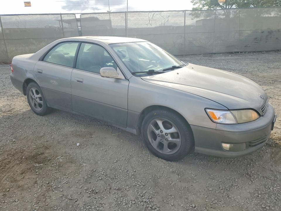 2001 Lexus Es 300 VIN JT8BF28G815107157 COPART salvage auction — FRONT END, CA - SALVAGE CERTIFICATE, sold $875 on 2026-07-10 (photo 4)