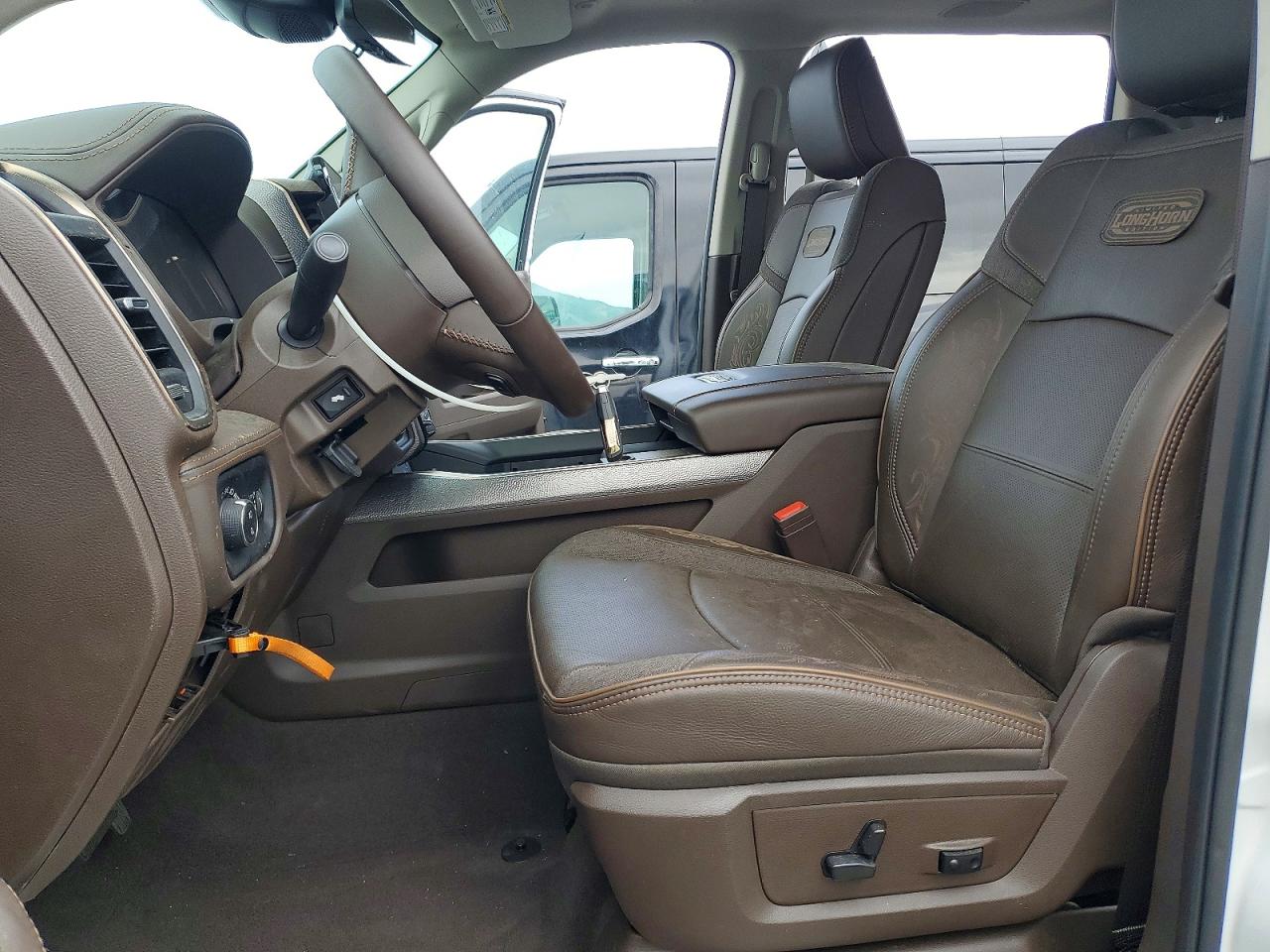 2026 Ram 3500 VIN 3C63RRPL4TG159179 COPART salvage auction — Side, NV - SALVAGE TITLE, sold $51,500 on 2026-07-03 (photo 7)