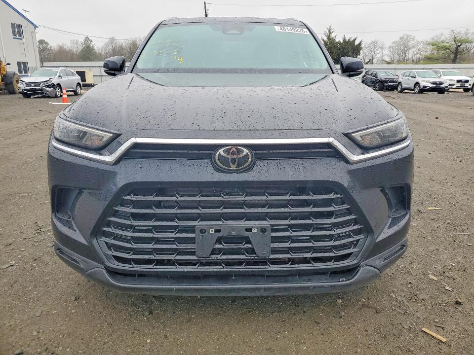 2024 Toyota Highlander VIN 5TDAAAB58RS015971 COPART salvage auction — MINOR DENT/SCRATCHES, NJ, sold $22,400 on 2026-07-15 (photo 5)