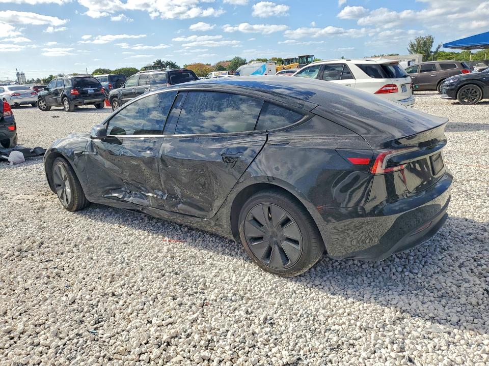 2025 Tesla Model 3 VIN 5YJ3E1EA4SF978365 COPART salvage auction — SIDE, Salvage Title, sold $12,300 on 2026-07-14 (photo 2)