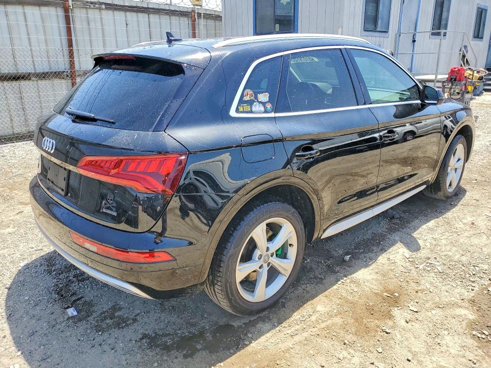2020 Audi Q5 VIN WA1ANAFY5L2040599 COPART salvage auction — MINOR DENT/SCRATCHES, Ca - Dis/Dlr/Exp Only Clean Title (P), sold $8,200 on 2026-07-07 (photo 3)