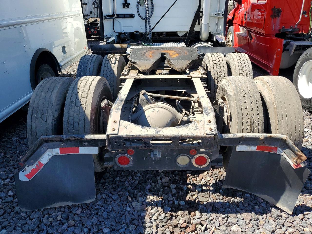 2013 Volvo VNL VIN 4V4NC9EG0DN139775 COPART salvage auction — Top/Roof, TX - CERTIFICATE OF TITLE, sold $1,700 on 2026-07-07 (photo 9)