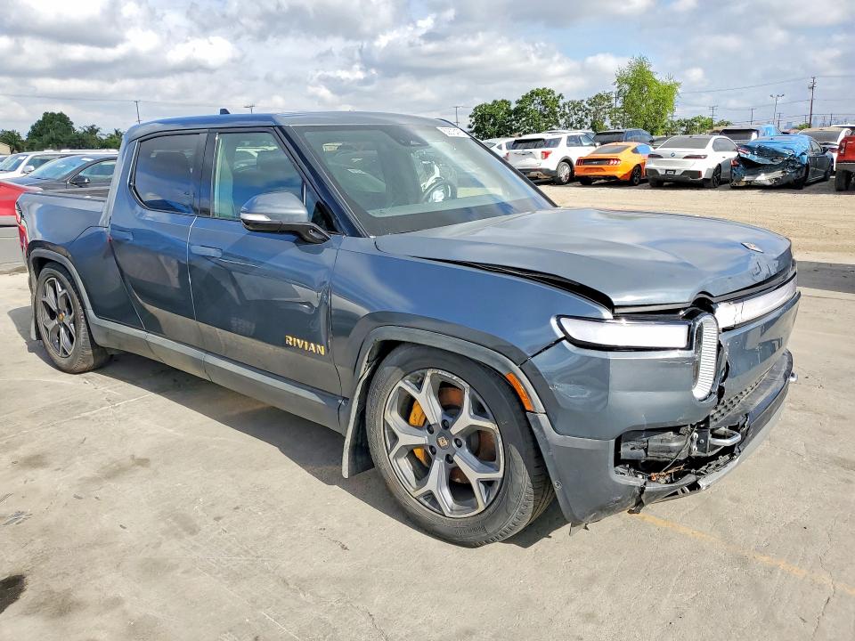 2022 Rivian R1t VIN 7FCTGAAA4NN007706 COPART salvage auction — FRONT END, Il - Dis/Dlr/Exp Only Salvage Title, sold $17,900 on 2026-07-29 (photo 4)