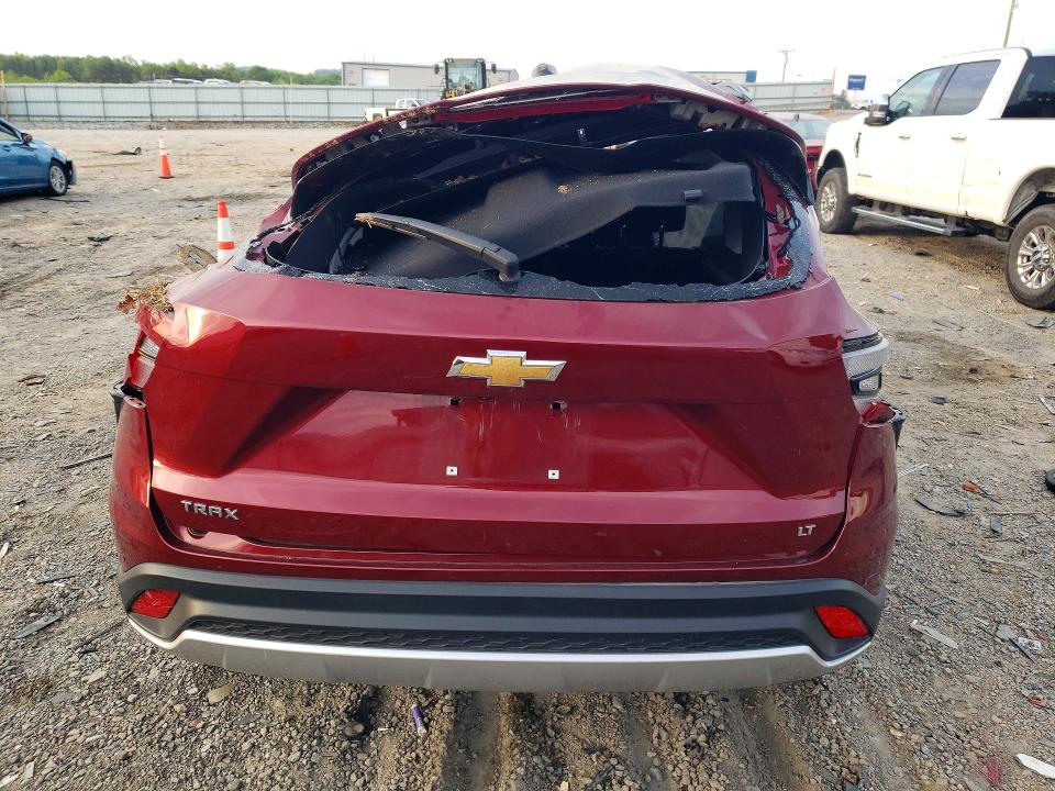 2025 Chevrolet Trax VIN KL77LHEP7SC148333 COPART salvage auction — ROLLOVER, Id - Cert Of Title-Junk, sold $2,050 on 2026-07-24 (photo 6)
