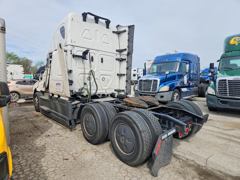 2026 Freightliner Cascadia 126 VIN 3AKJHHDR7TSWM3921 COPART salvage auction — ROLLOVER, IN - CERT OF TITLE-SALVAGE TITLE, sold $57,000 on 2026-08-20 (photo 3)