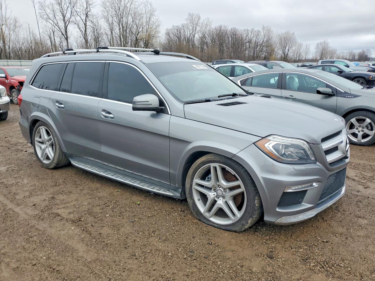 2015 Mercedes-Benz GL-Class VIN 4JGDF7DE3FA461755 COPART salvage auction — Minor Dent/Scratches, MI - DEALER ONLY CLEAN TITLE, sold $3,950 on 2026-07-01 (photo 4)