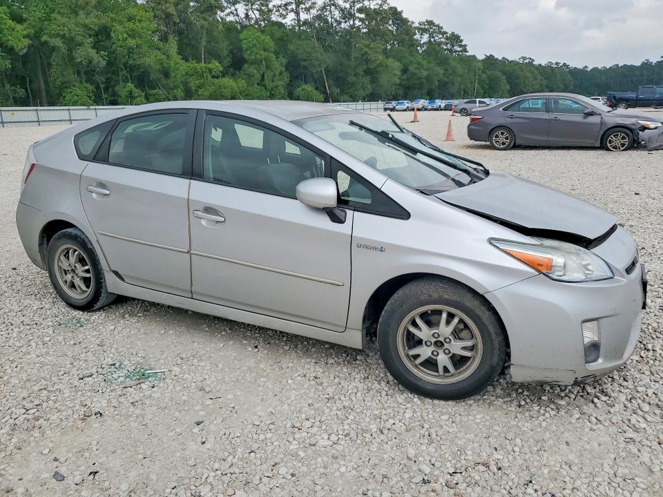 2010 Toyota Prius VIN JTDKN3DU2A1313541 COPART salvage auction — SIDE, Tx - Nonrepairable Title, sold $775 on 2026-07-14 (photo 4)
