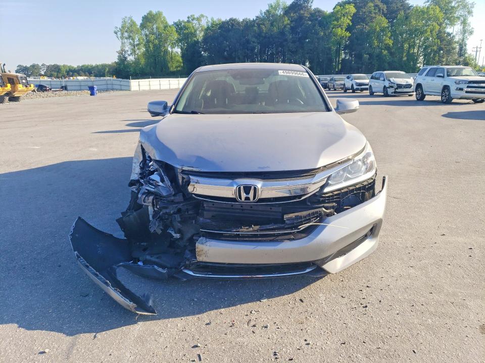 2017 Honda Accord VIN JHMCR6F58HC005531 COPART salvage auction — FRONT END, Nc - Salvage Certificate Of Title, sold $2,000 on 2026-07-14 (photo 5)