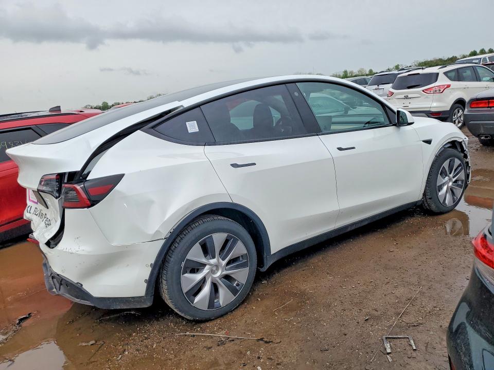 2022 Tesla Model y VIN 7SAYGDEE8NA012920 COPART salvage auction — REAR END, Il - Salvage Certificate, sold $8,100 on 2026-07-02 (photo 3)