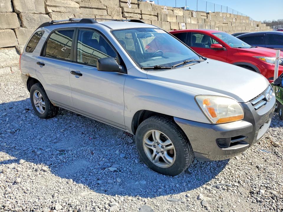 2008 Kia Sportage VIN KNDJE723887548983 COPART salvage auction — MINOR DENT/SCRATCHES, Ky - Bill Of Sale/Part Only/No Titl, sold $350 on 2026-07-24 (photo 4)