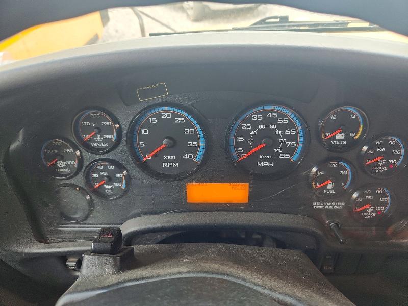 2014 Ic Corporation Ce Series School VIN 4DRBUAAN3EB787899 COPART salvage auction — NORMAL WEAR, Salvage Title, sold $1,400 on 2026-09-08 (photo 8)
