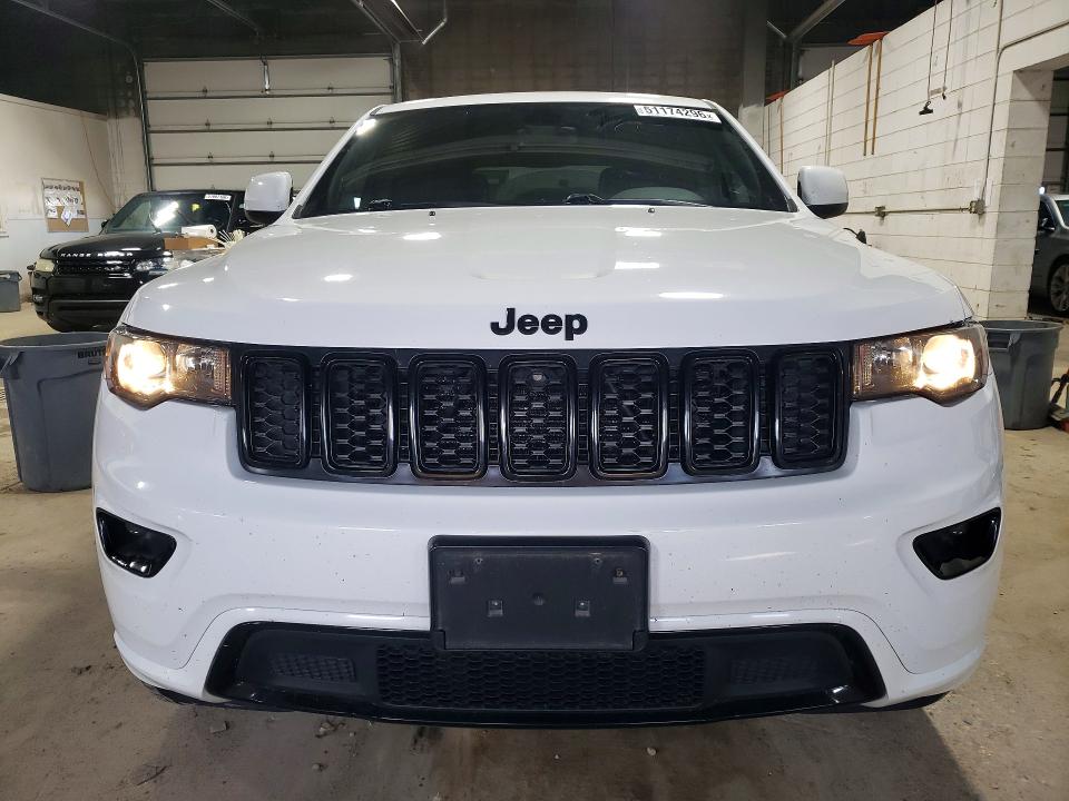 2017 Jeep Cherokee VIN 1C4RJFAG3HC701807 COPART salvage auction — HAIL, Mn - Cert Of Title-Salvage, sold $6,900 on 2026-07-02 (photo 5)