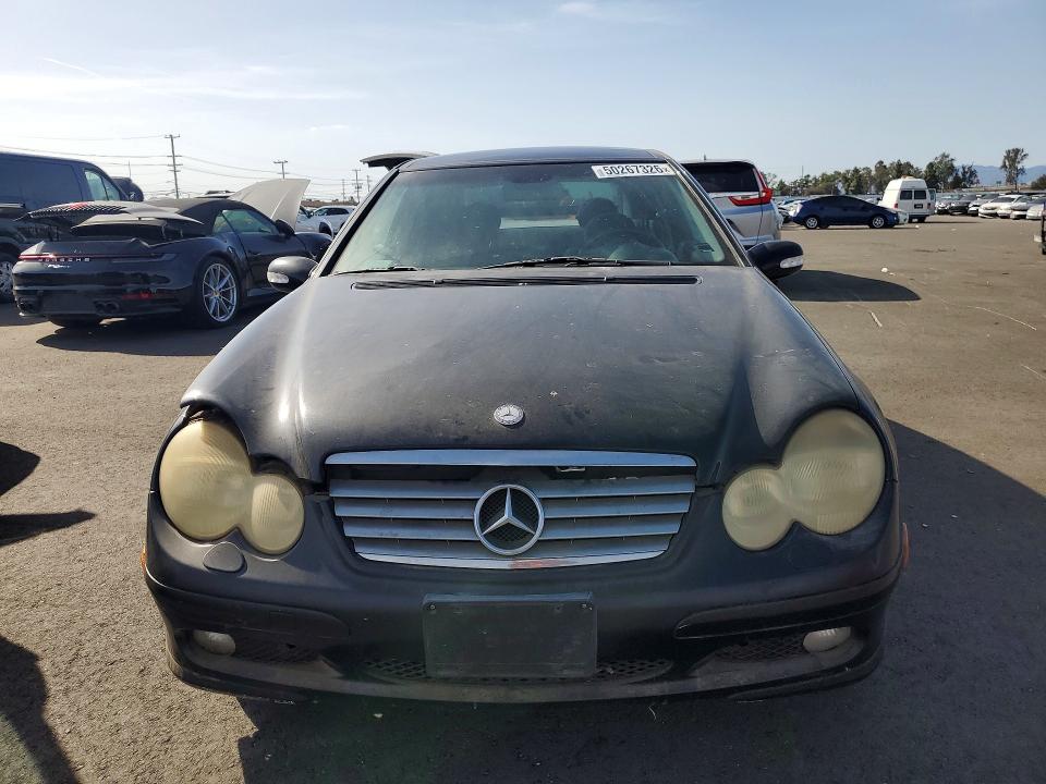 2002 Mercedes-benz C class VIN WDBRN47J12A254519 COPART salvage auction — MINOR DENT/SCRATCHES, Ca - Dis/Dlr/Exp Only Clean Title, sold $300 on 2026-07-29 (photo 5)