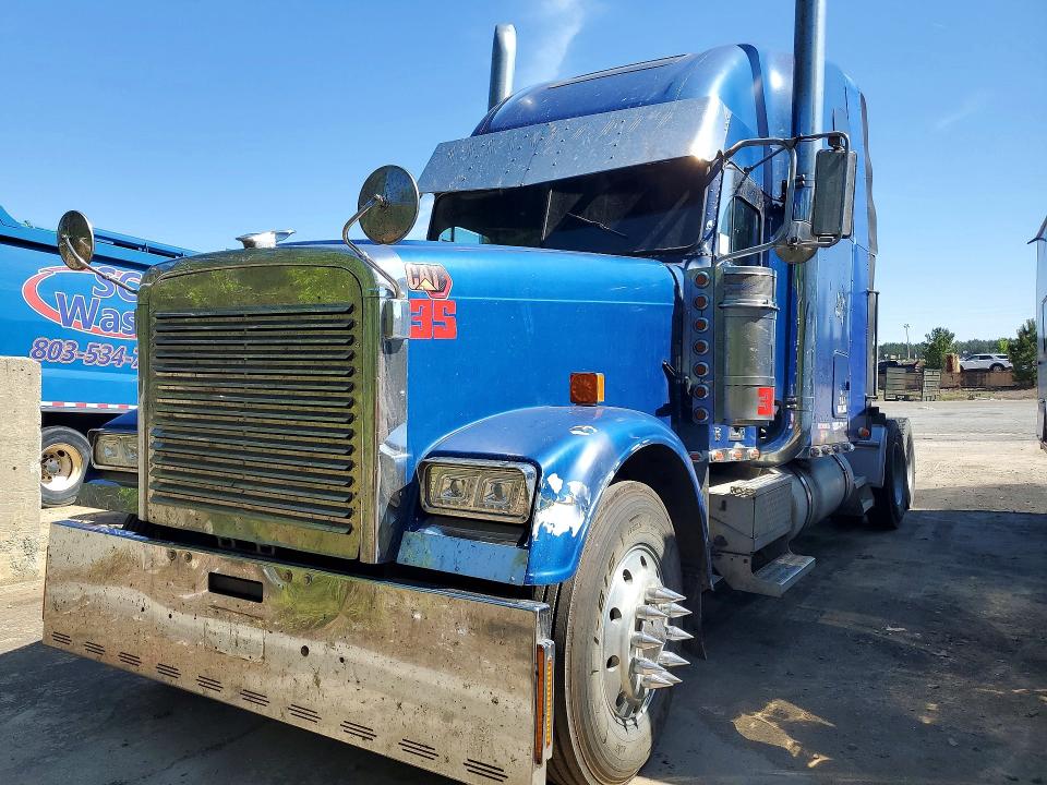 2006 Freightliner Conventional VIN 1FUJAPAV16DU26097 COPART salvage auction — SIDE, SC - CERT OF TITLE-SALVAGE, sold $8,500 on 2026-07-24 (photo 1)