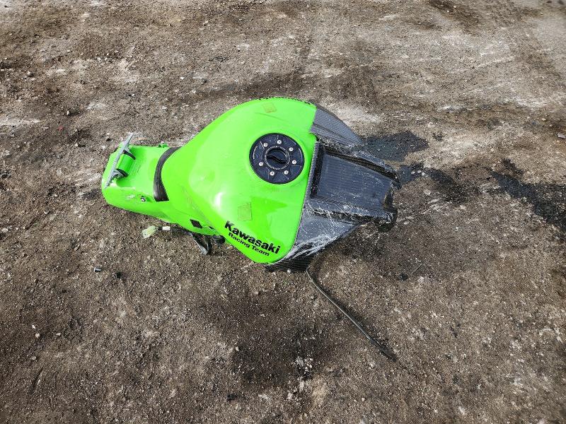 2022 Kawasaki Zx VIN JKBZXVL14NA005715 COPART salvage auction — ROLLOVER, Nv - Salvage Title, sold $1,450 on 2026-07-07 (photo 9)
