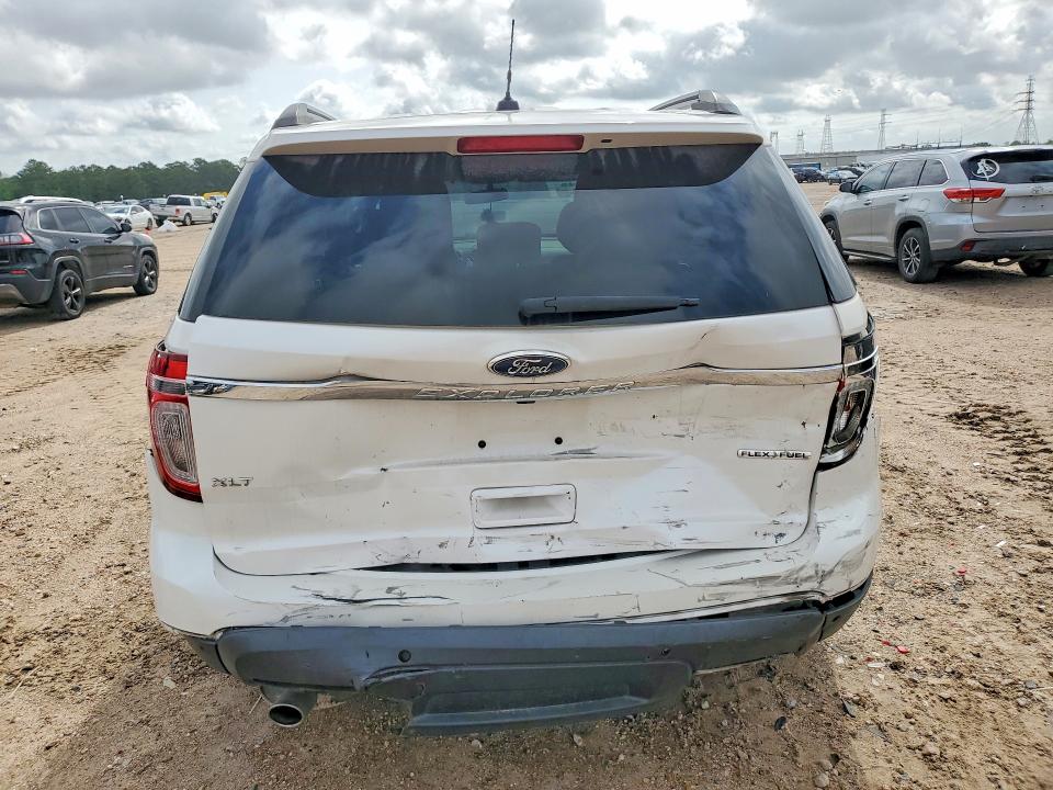 2015 Ford VIN 1FM5K7D83FGC62017 COPART salvage auction — SIDE, Tx - Salvage Vehicle Title, sold $1,400 on 2026-07-03 (photo 6)
