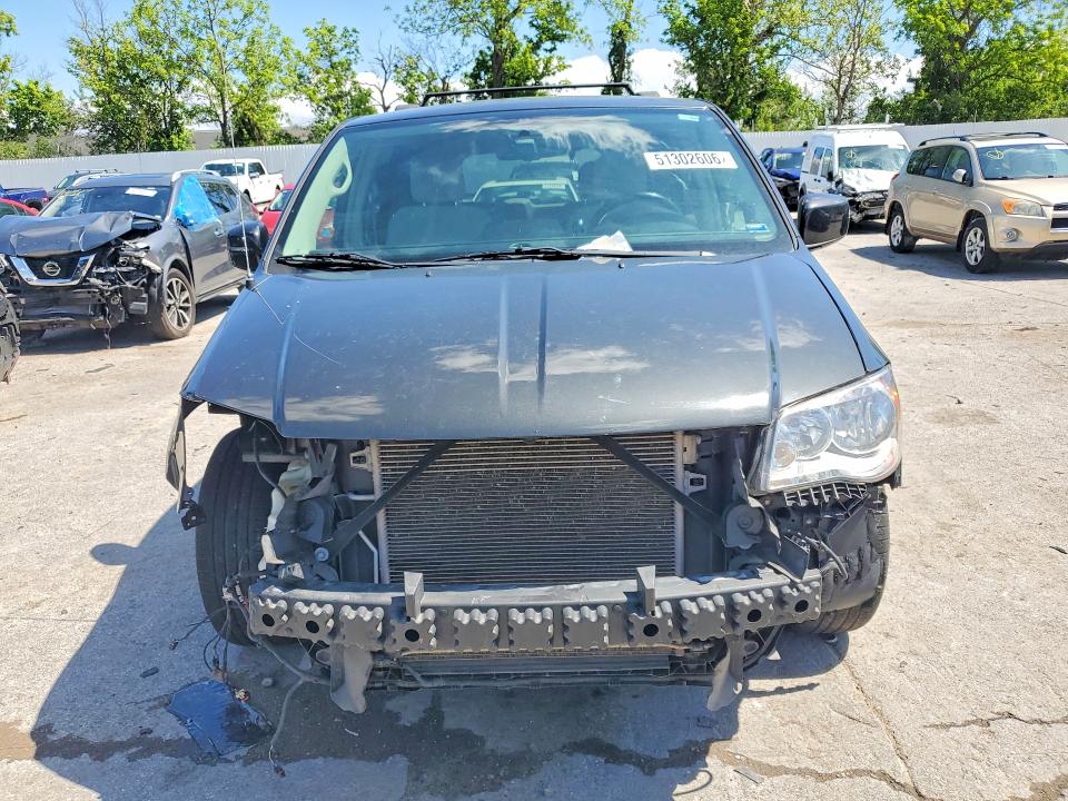 2012 Chrysler Town & country VIN 2C4RC1BG4CR159189 COPART salvage auction — FRONT END, Mo - Salvage Certificate Of Title, sold $875 on 2026-07-31 (photo 5)