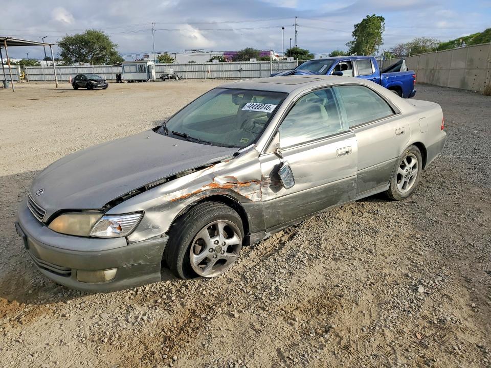 2001 Lexus Es 300 VIN JT8BF28G815107157 COPART salvage auction — FRONT END, CA - SALVAGE CERTIFICATE, sold $875 on 2026-07-10 (photo 1)