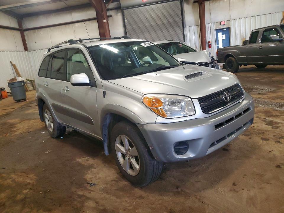 2004 Toyota Rav 4 VIN JTEHD20V340026155 COPART salvage auction — WATER/FLOOD, Mi - Cert Of Title-Flood Vehicle, sold $1,100 on 2026-07-06 (photo 4)