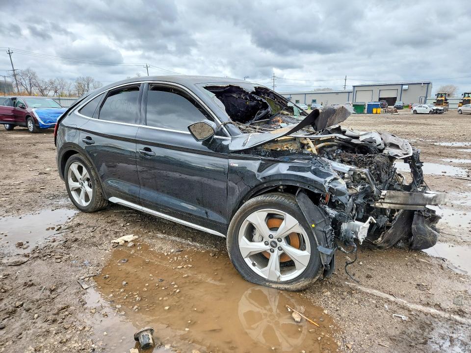 2021 Audi Q5 sportback VIN WA15AAFY6M2115759 COPART salvage auction — BURN, Il - Salvage Certificate, sold $1,600 on 2026-07-10 (photo 4)