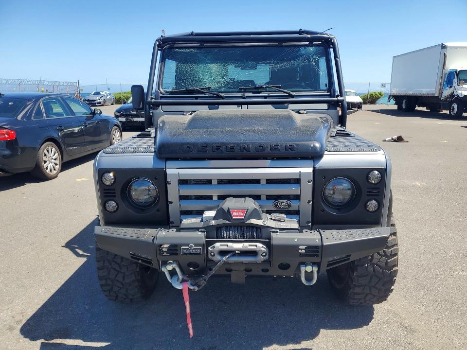 1992 Land rover Defender VIN SALLDHMF8JA916462 COPART salvage auction — ROOF, Hi - Certificate Of Title, sold $114,000 on 2026-07-27 (photo 5)